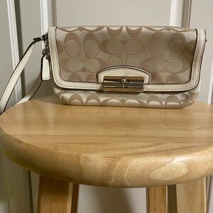 Coach women’s wristlet slightly used